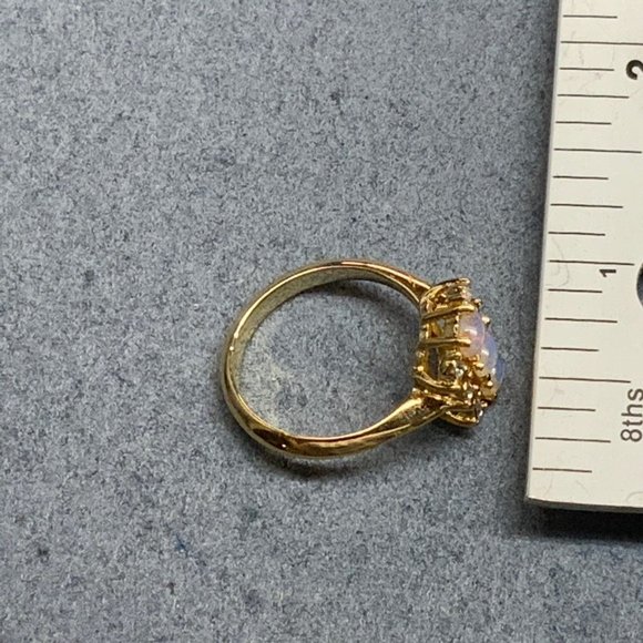 Avon Ring Size 8 Gold Triple Opal Iridescent Rhinestone Vintage Retro Bling Glam - Picture 5 of 5